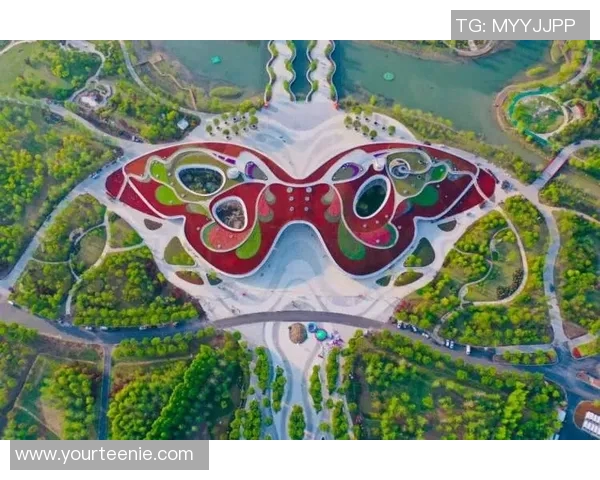 上海足球队灵活性探讨:如何应对变化与挑战的策略分析 上海足球队灵活性探讨:如何应对变化与挑战的策略分析