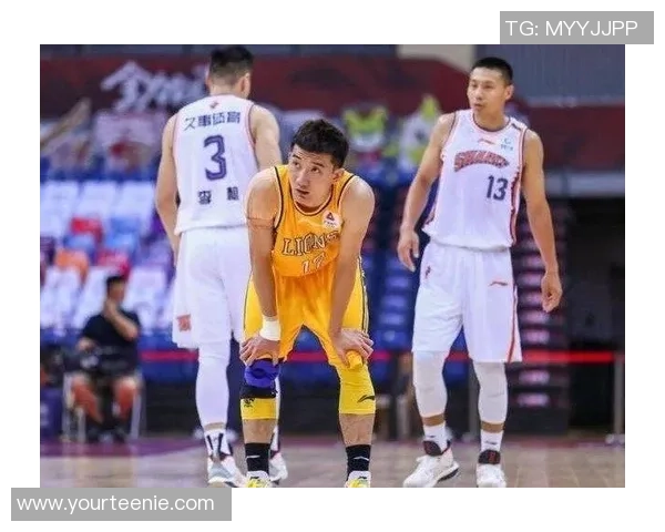 杭州足球队在选拔赛中以80分稳居积分榜首位展现强劲实力 杭州足球队在选拔赛中以80分稳居积分榜首位展现强劲实力