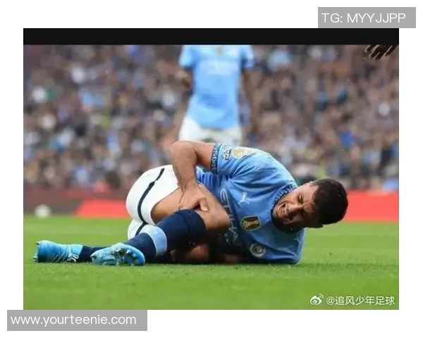 足球明星韧带断裂的悲剧时刻盘点及其对职业生涯的影响分析 足球明星韧带断裂的悲剧时刻盘点及其对职业生涯的影响分析